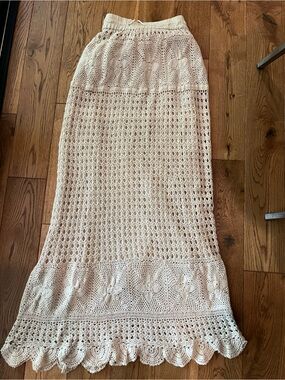 NWT Stunning Sadie & Sage Crochet Maxi Skirt - Cream XS